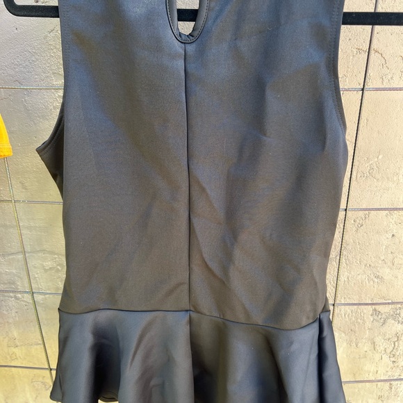 Black Sleeveless Top with Metal Feathers Adorned by Free Kisses XL - Picture 4 of 4